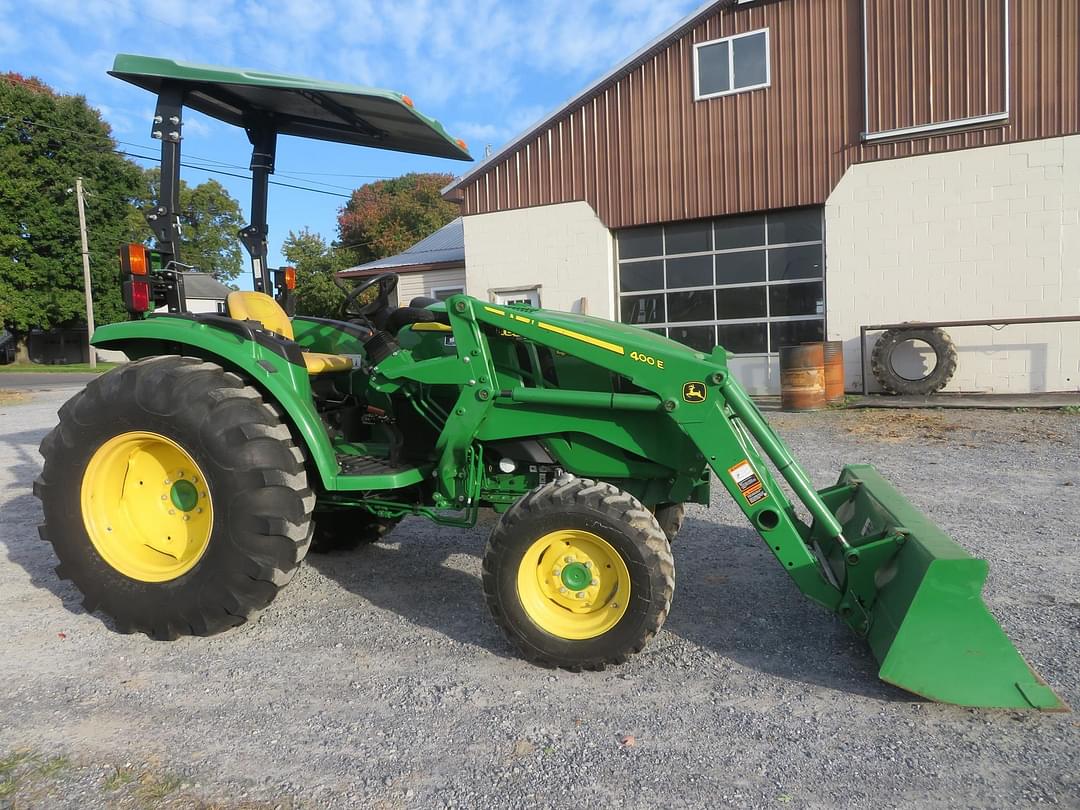 Image of John Deere 4052M Primary image