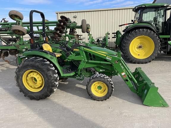 Image of John Deere 4052M equipment image 3