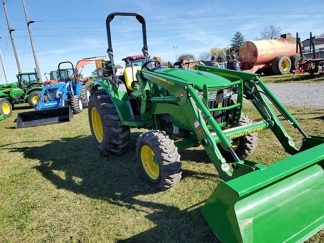 Image of John Deere 4052M equipment image 2