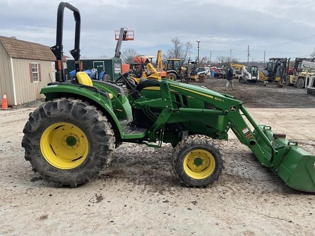 Image of John Deere 4052M equipment image 4
