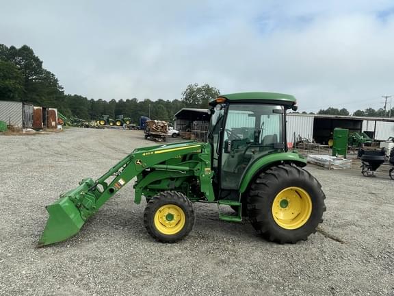 Image of John Deere 4052R equipment image 3