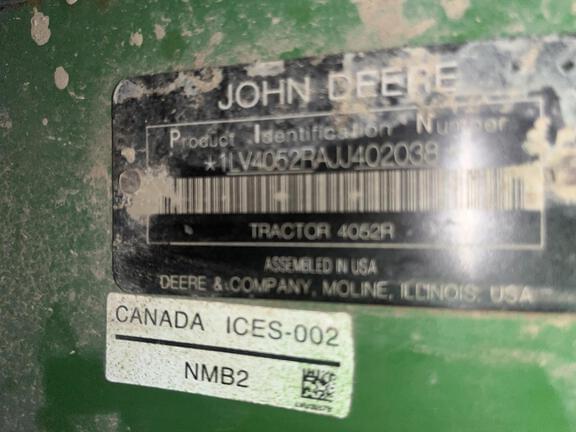 Image of John Deere 4052R equipment image 4