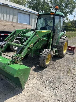 Main image John Deere 4052R