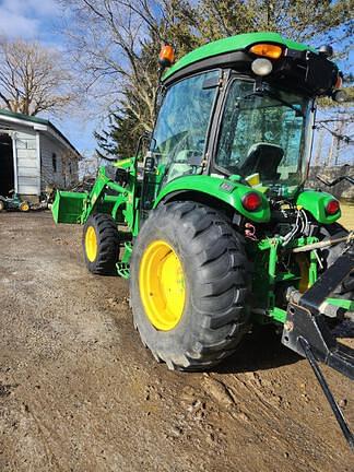 Image of John Deere 4052R equipment image 2