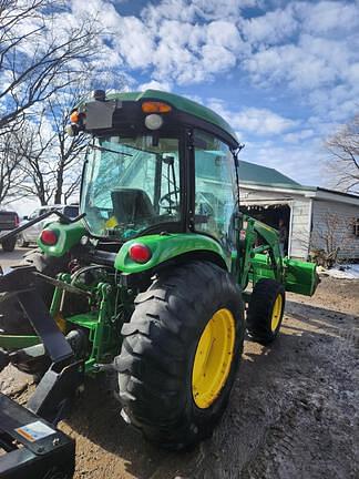 Image of John Deere 4052R equipment image 4