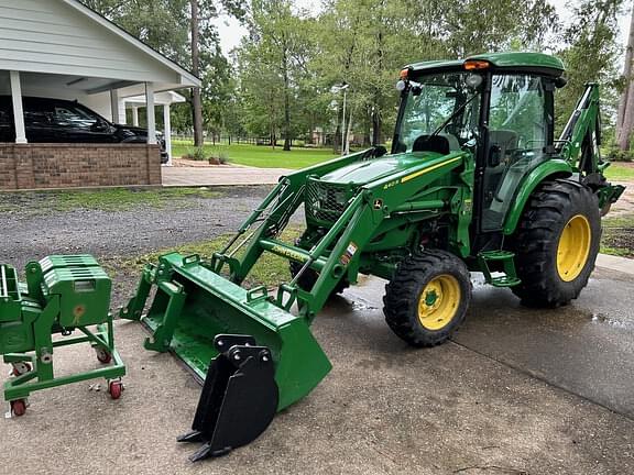 Image of John Deere 4052R equipment image 1