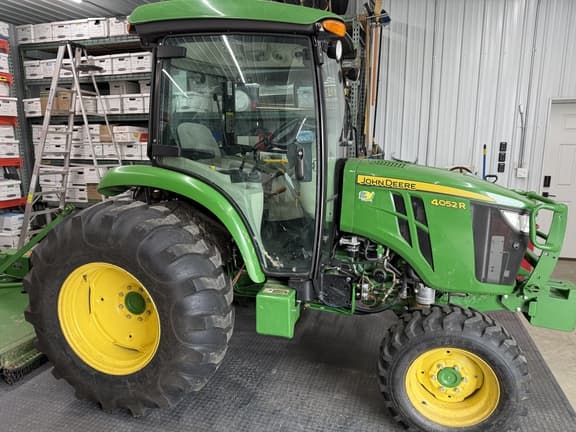 Image of John Deere 4052R equipment image 1