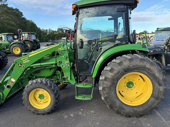 Image of John Deere 4052R equipment image 1