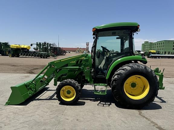 Image of John Deere 4052R Primary image