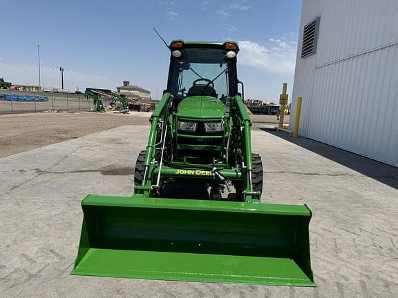 Image of John Deere 4052R equipment image 2