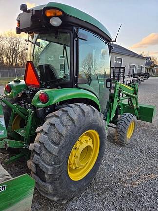 Image of John Deere 4052R equipment image 2