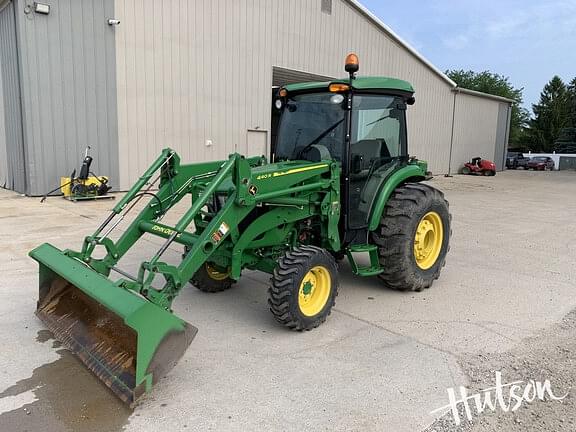 Image of John Deere 4052R equipment image 2