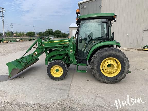 Image of John Deere 4052R equipment image 3