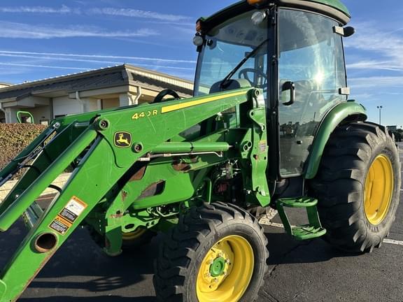 Image of John Deere 4052R equipment image 2