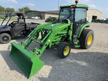 Main image John Deere 4052R