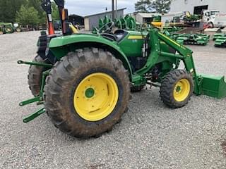 Image of John Deere 4066M equipment image 2