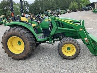 Image of John Deere 4066M equipment image 4