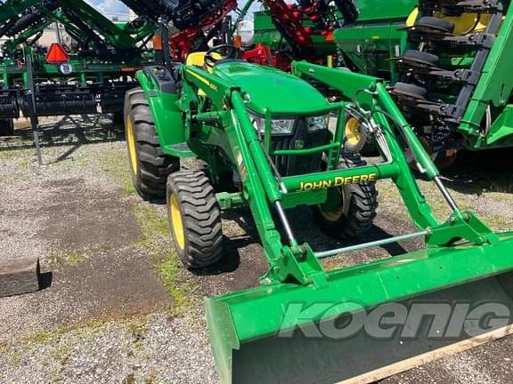 Image of John Deere 4066M equipment image 1