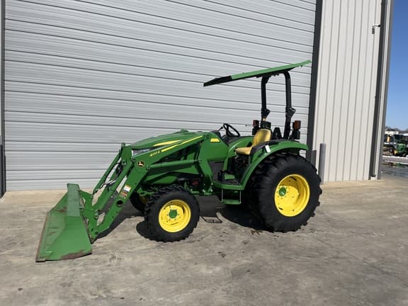 Image of John Deere 4066M equipment image 1
