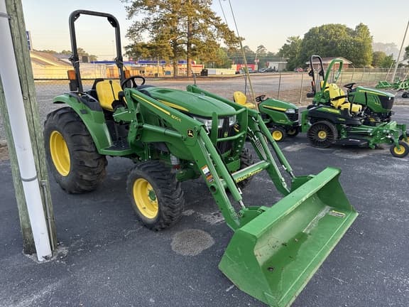 Image of John Deere 4066M equipment image 3