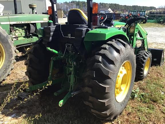 Image of John Deere 4066M equipment image 3