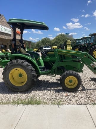 Main image John Deere 4066M