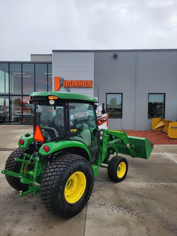 Image of John Deere 4066R equipment image 1