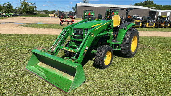 2018 John Deere 4066R Equipment Image0