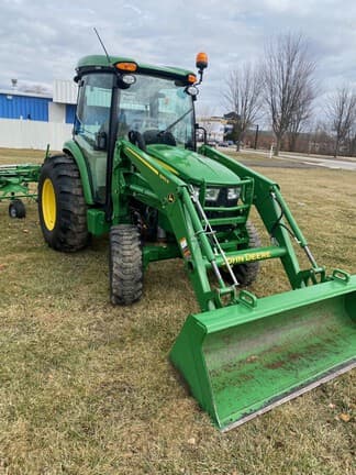 Image of John Deere 4066R equipment image 1
