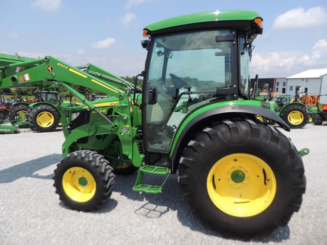 Image of John Deere 4066R equipment image 1