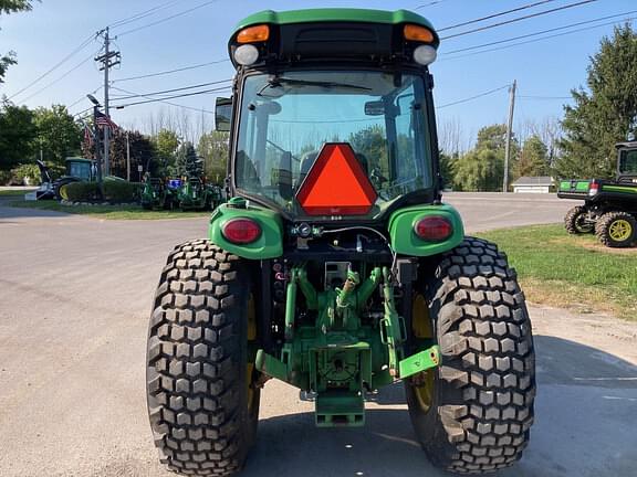 Image of John Deere 4066R equipment image 3