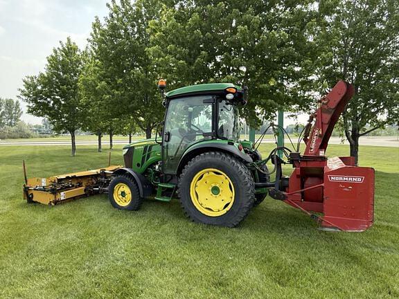 Image of John Deere 4066R equipment image 1