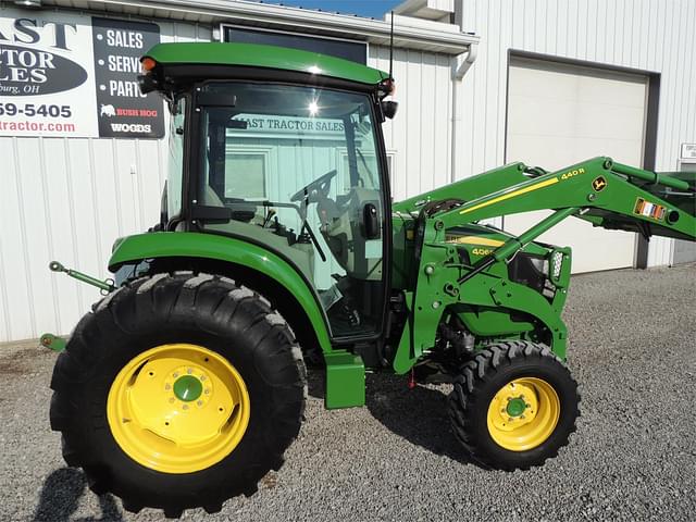 Image of John Deere 4066R equipment image 4