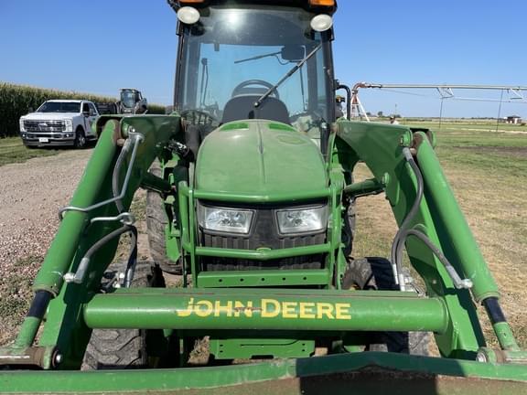 Image of John Deere 4066R equipment image 2