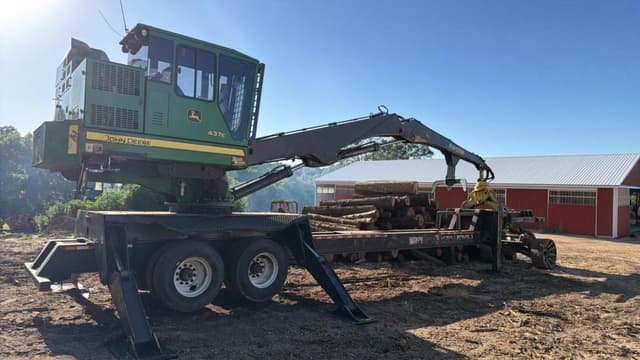 Image of John Deere 437E equipment image 2
