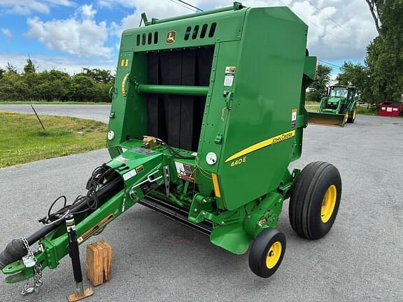 Image of John Deere 440E Image 0