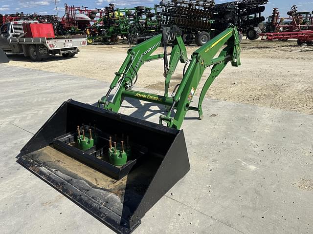 Image of John Deere 440R equipment image 1