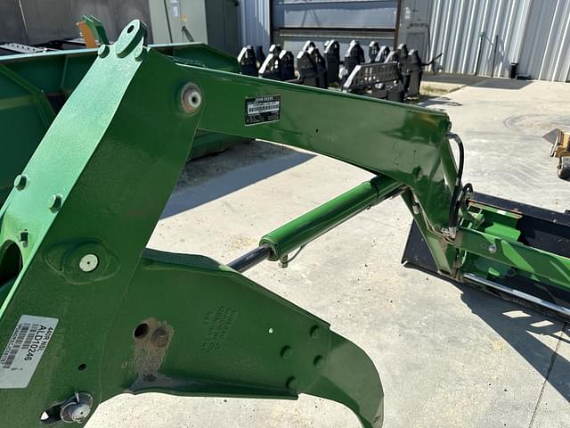 Image of John Deere 440R equipment image 4