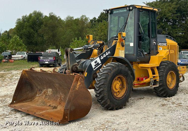 Image of John Deere 444K Primary image