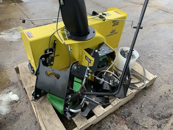 Image of John Deere 44" Snowblower equipment image 2