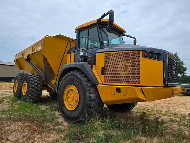 Image of John Deere 460E equipment image 4