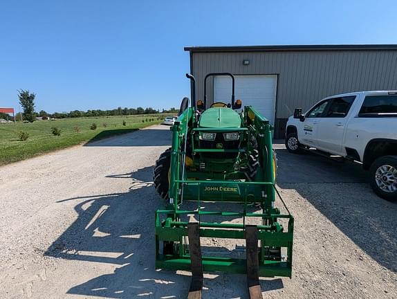 Image of John Deere 5045E equipment image 2