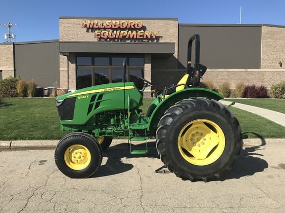 Image of John Deere 5045E Primary image