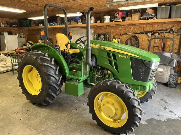 Image of John Deere 5045E Primary image