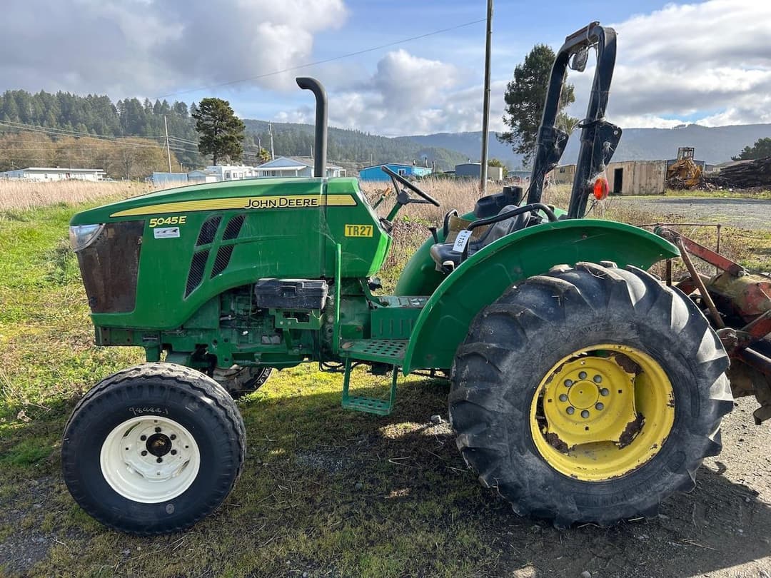 Image of John Deere 5045E Primary image