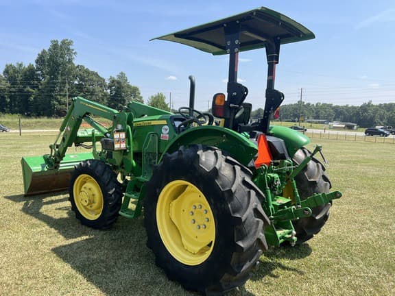 Image of John Deere 5045E equipment image 4