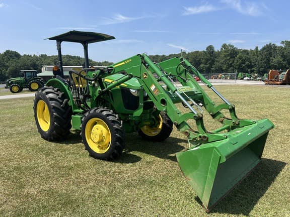 Image of John Deere 5045E equipment image 2