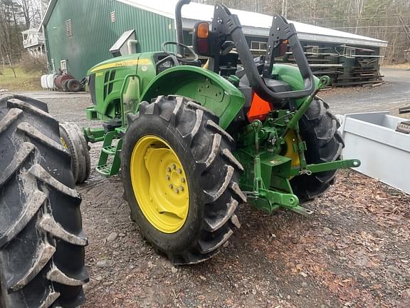 Image of John Deere 5045E equipment image 1