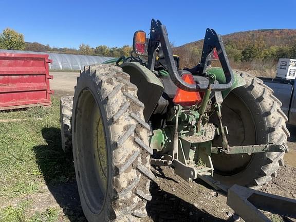 Image of John Deere 5045E equipment image 4