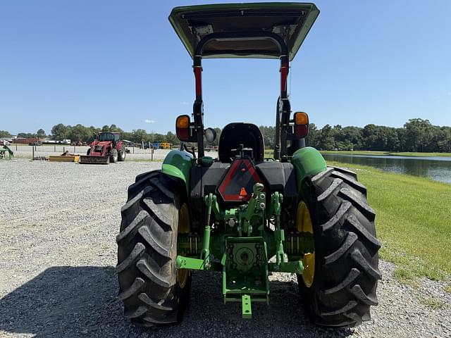 Image of John Deere 5045E equipment image 2